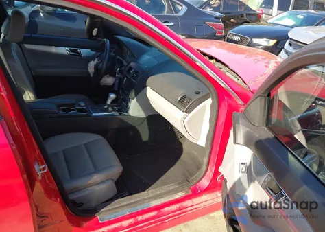 2008 Mercedes-Benz C 300 Luxury/Sport from USA, damaged, VIN WDDGF54X38F080832